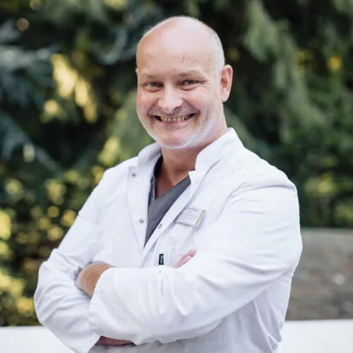 Dr. Baetge, Nürnberger Klinik, Ästhetisch-Plastische Chirurgie